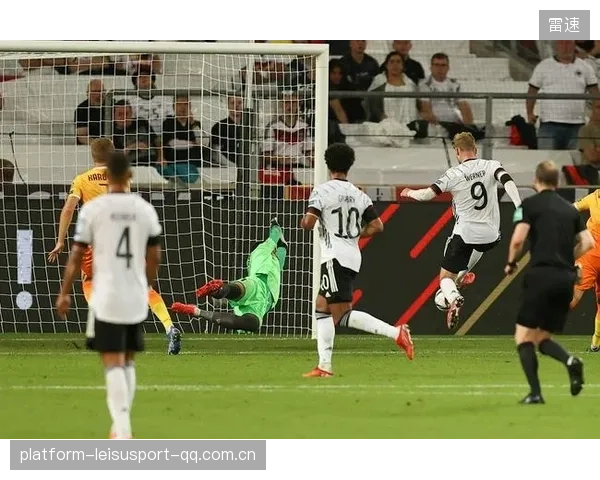纽卡斯尔高位逼抢收获回报，前场抢断直接破门